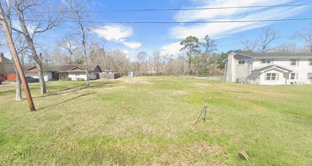 1317 Oak Hollow Drive, Dickinson, TX 77539