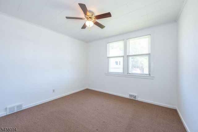 67 Stuyvesant Court, Clifton City, NJ 07013