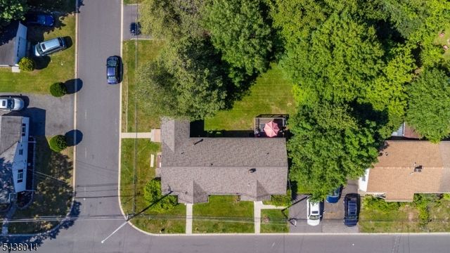 67 Stuyvesant Court, Clifton City, NJ 07013