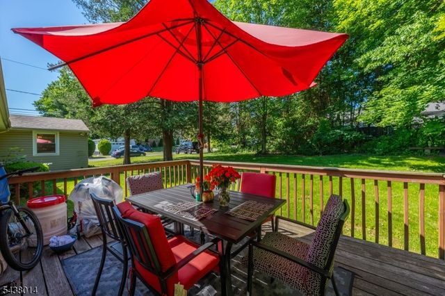 67 Stuyvesant Court, Clifton City, NJ 07013
