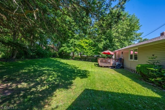 67 Stuyvesant Court, Clifton City, NJ 07013