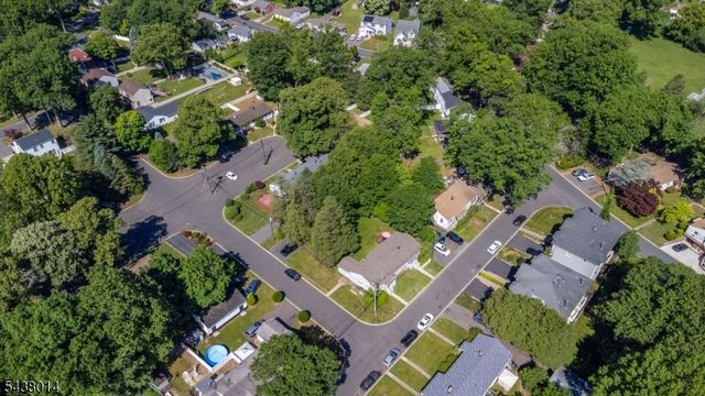 67 Stuyvesant Court, Clifton City, NJ 07013