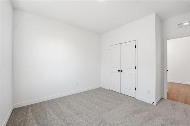 20518 Newcastle Street, Spring Hill, KS 66083