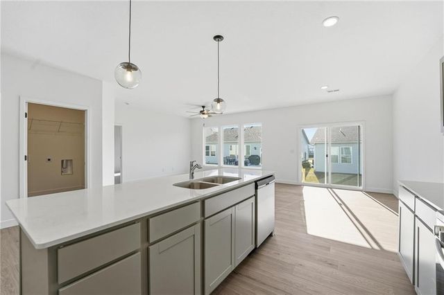 20518 Newcastle Street, Spring Hill, KS 66083