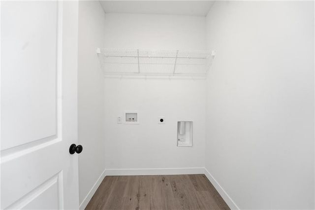 20518 Newcastle Street, Spring Hill, KS 66083