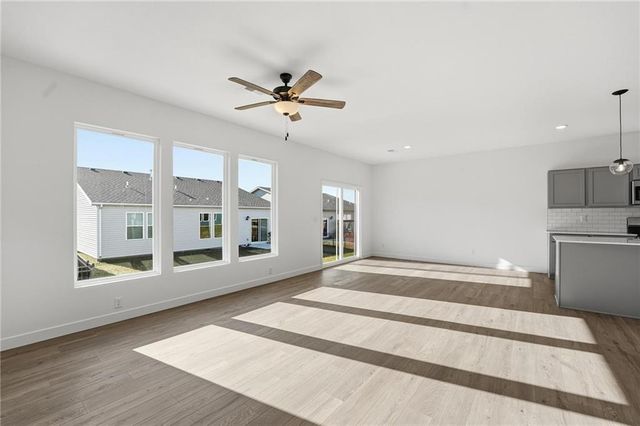 20518 Newcastle Street, Spring Hill, KS 66083