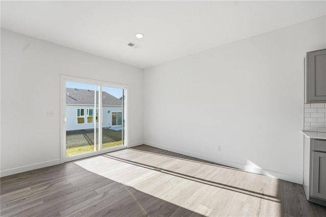 20518 Newcastle Street, Spring Hill, KS 66083