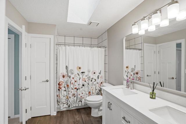 9421 83rd Street S, Cottage Grove, MN 55016