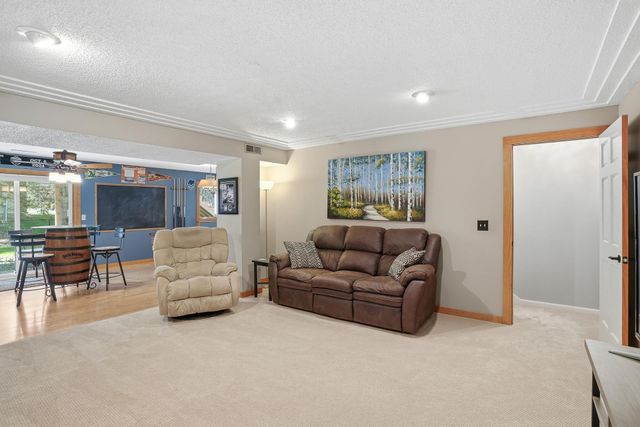 9421 83rd Street S, Cottage Grove, MN 55016