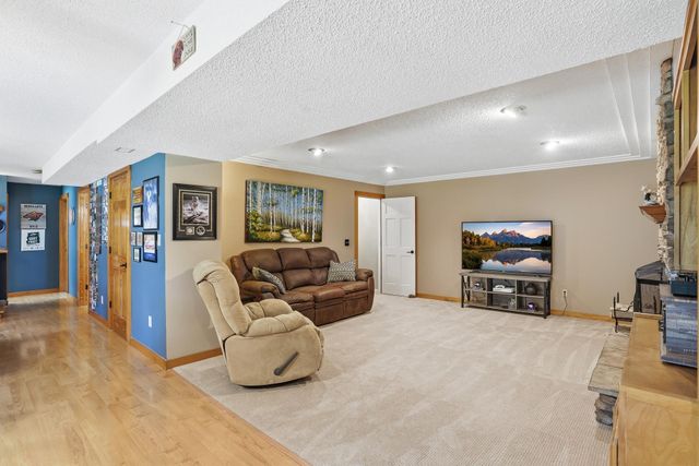 9421 83rd Street S, Cottage Grove, MN 55016