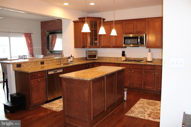 1548 KINNAIRD TER NE, Leesburg, VA 20176