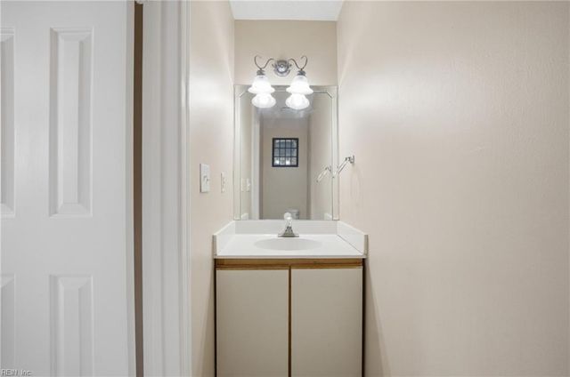 4614 Georgetown PL, Virginia Beach, VA 23455