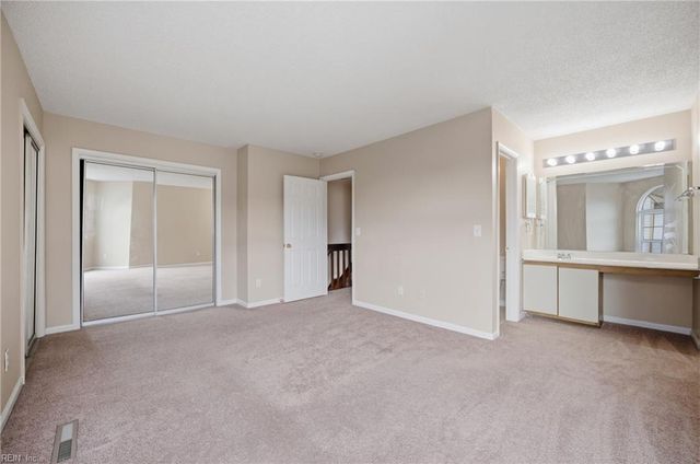 4614 Georgetown PL, Virginia Beach, VA 23455