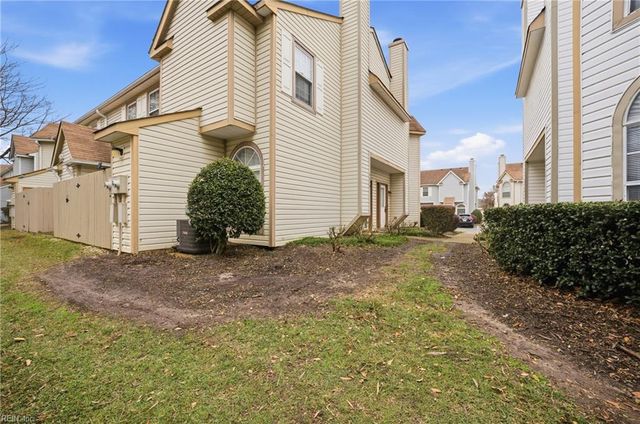 4614 Georgetown PL, Virginia Beach, VA 23455