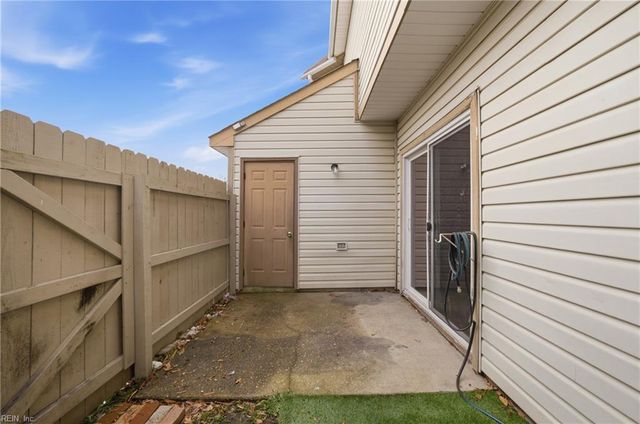 4614 Georgetown PL, Virginia Beach, VA 23455