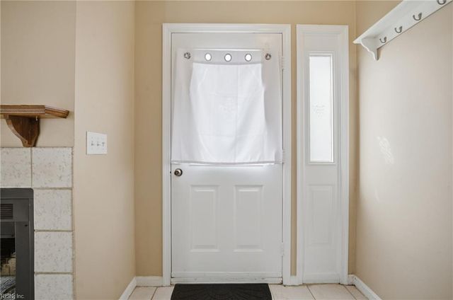 4614 Georgetown PL, Virginia Beach, VA 23455