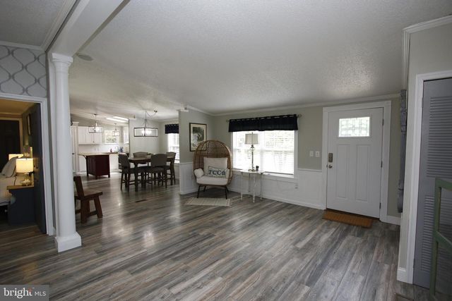 2545 HUNTING QUARTER RD, Houston, DE 19954