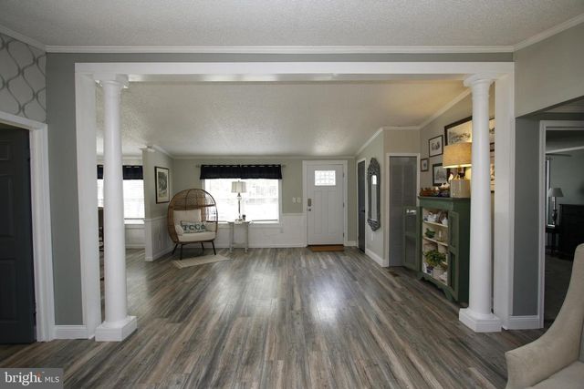 2545 HUNTING QUARTER RD, Houston, DE 19954