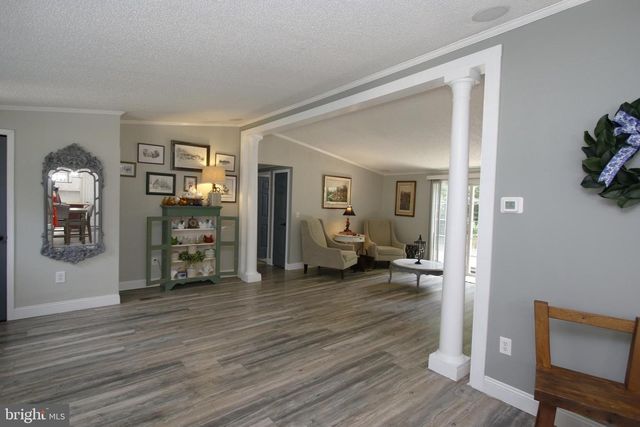 2545 HUNTING QUARTER RD, Houston, DE 19954