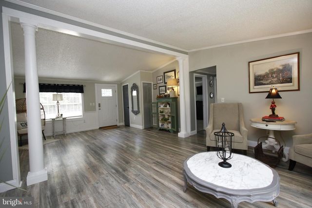 2545 HUNTING QUARTER RD, Houston, DE 19954
