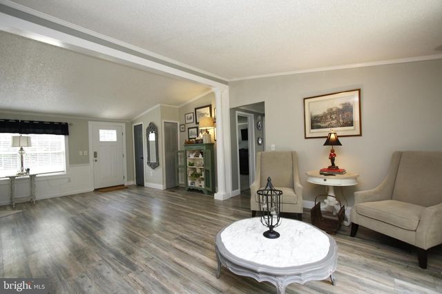 2545 HUNTING QUARTER RD, Houston, DE 19954