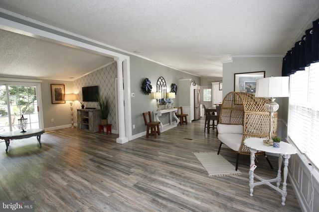 2545 HUNTING QUARTER RD, Houston, DE 19954