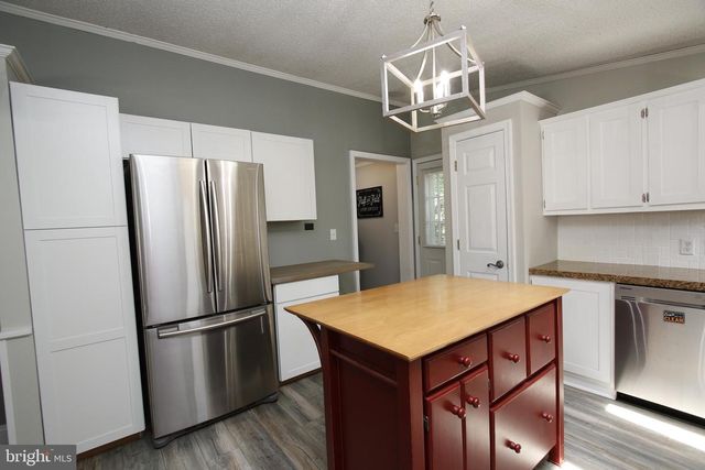 2545 HUNTING QUARTER RD, Houston, DE 19954