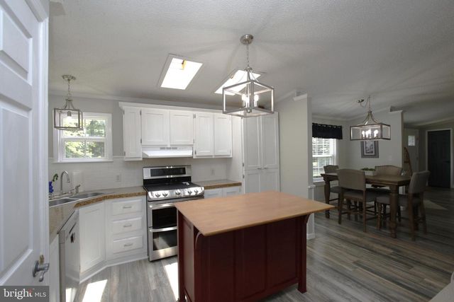 2545 HUNTING QUARTER RD, Houston, DE 19954
