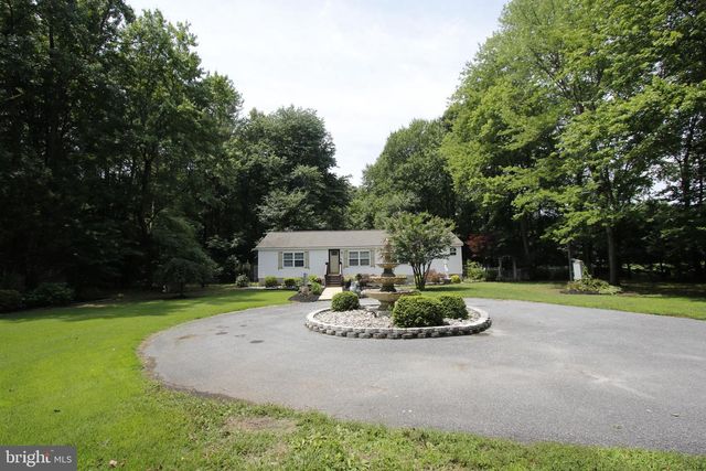 2545 HUNTING QUARTER RD, Houston, DE 19954
