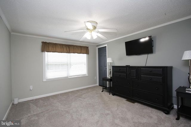 2545 HUNTING QUARTER RD, Houston, DE 19954