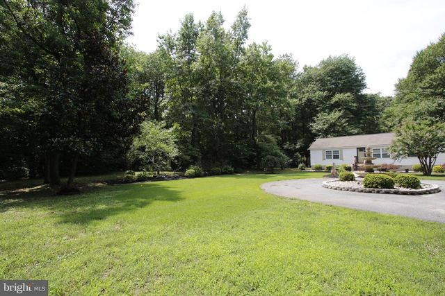 2545 HUNTING QUARTER RD, Houston, DE 19954