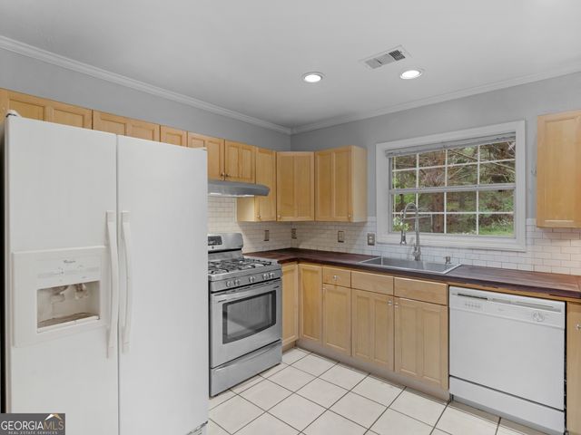 1331 Christian Circle SE, Conyers, GA 30013