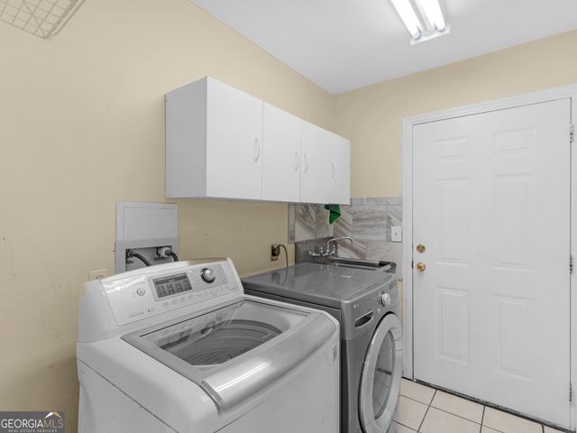 1331 Christian Circle SE, Conyers, GA 30013