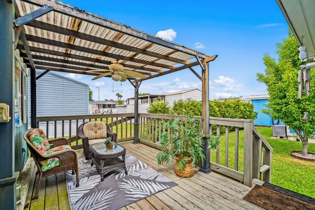 1017 Foxfire Dr., North Myrtle Beach, SC 29582