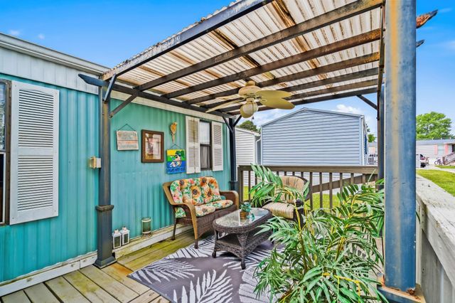 1017 Foxfire Dr., North Myrtle Beach, SC 29582