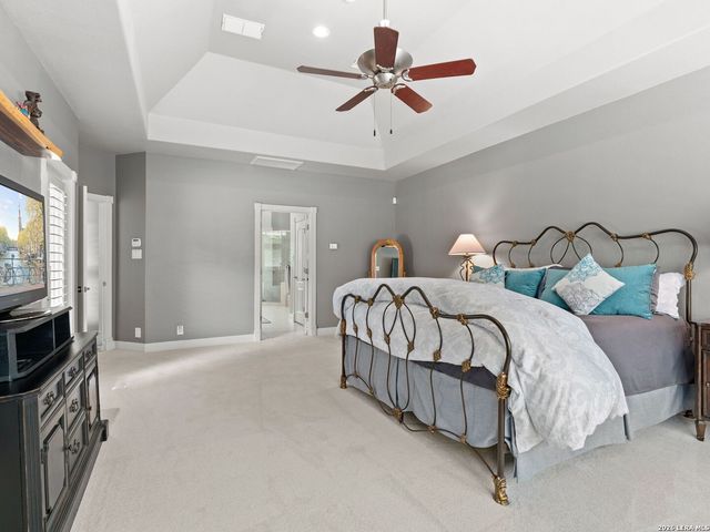 5 Westminster Ct, San Antonio, TX 78257