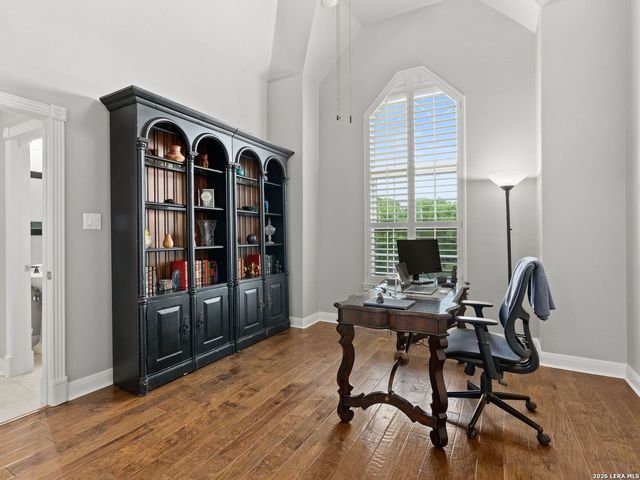 5 Westminster Ct, San Antonio, TX 78257