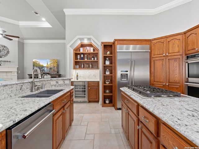 5 Westminster Ct, San Antonio, TX 78257