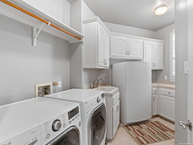 5 Westminster Ct, San Antonio, TX 78257