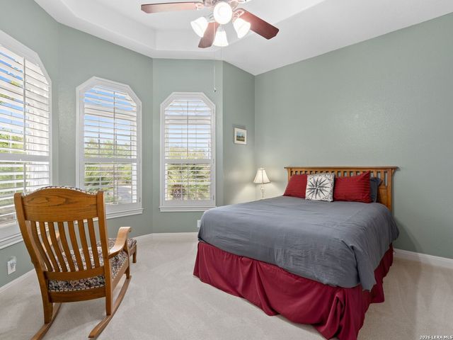 5 Westminster Ct, San Antonio, TX 78257