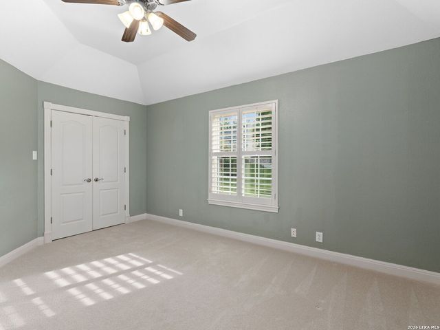 5 Westminster Ct, San Antonio, TX 78257