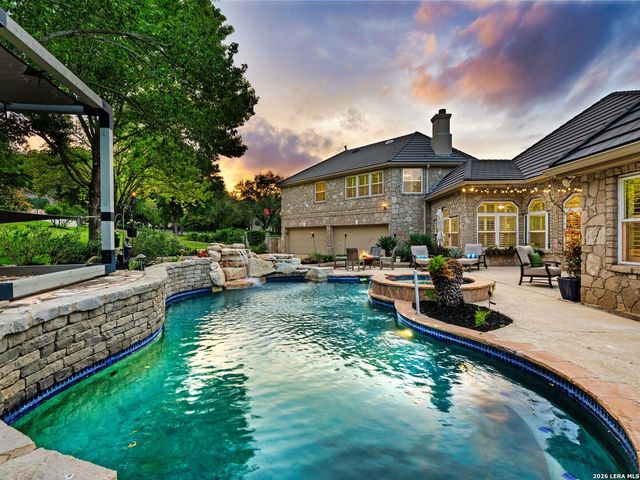 5 Westminster Ct, San Antonio, TX 78257