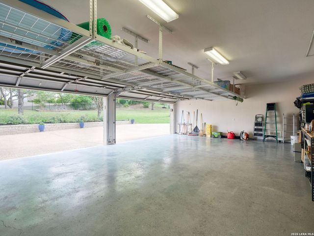 5 Westminster Ct, San Antonio, TX 78257