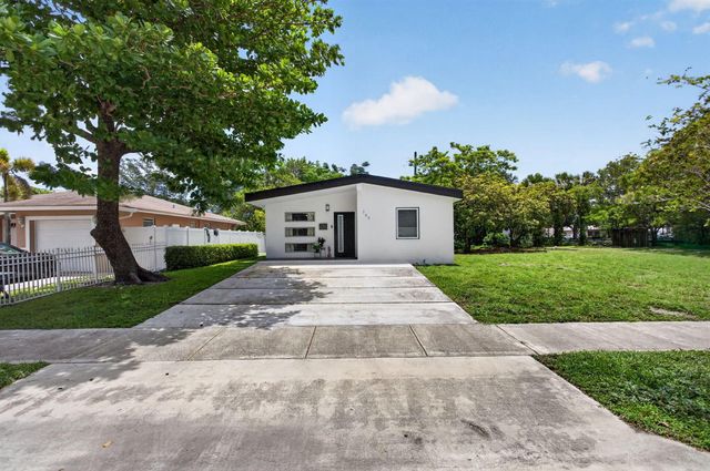 700 NW 17th Terrace, Pompano Beach, FL 33069