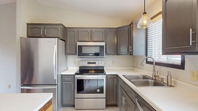 101 9th Avenue NE, Dodge Center, MN 55927