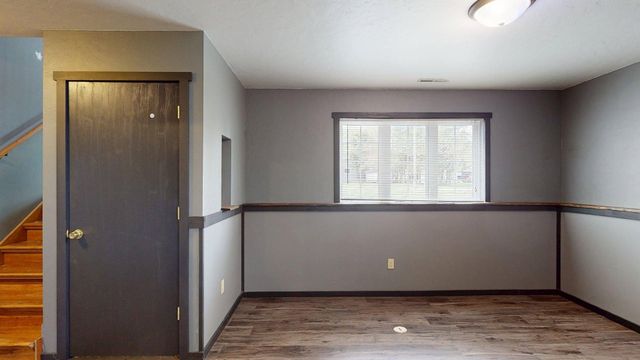 101 9th Avenue NE, Dodge Center, MN 55927
