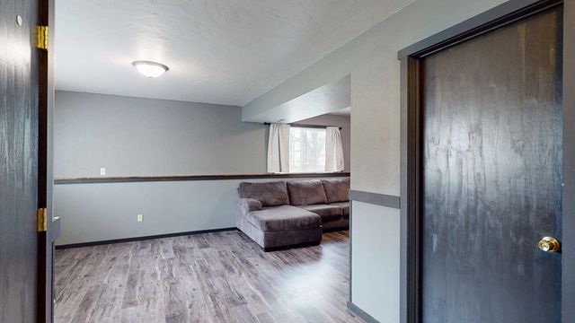 101 9th Avenue NE, Dodge Center, MN 55927
