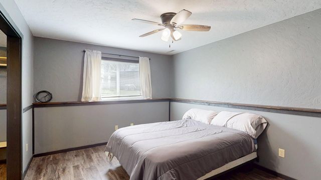 101 9th Avenue NE, Dodge Center, MN 55927