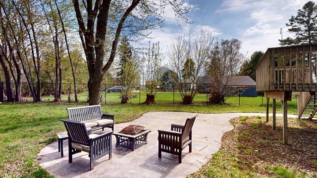 101 9th Avenue NE, Dodge Center, MN 55927