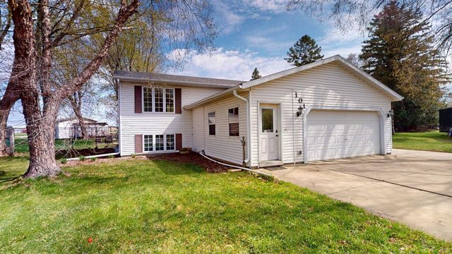 101 9th Avenue NE, Dodge Center, MN 55927